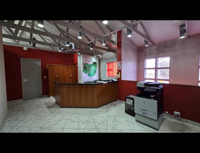 1,678M² WAREHOUSE TO LET IN SPARTAN